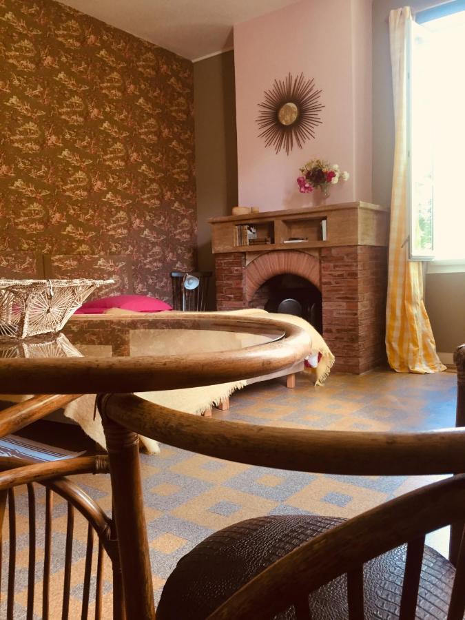 Pujols  Damechouette Bed & Breakfast エクステリア 写真